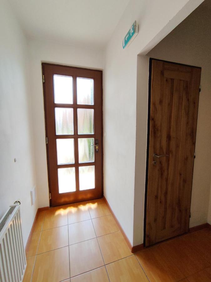 Appartement Ubytovani Ema à Valtice Extérieur photo