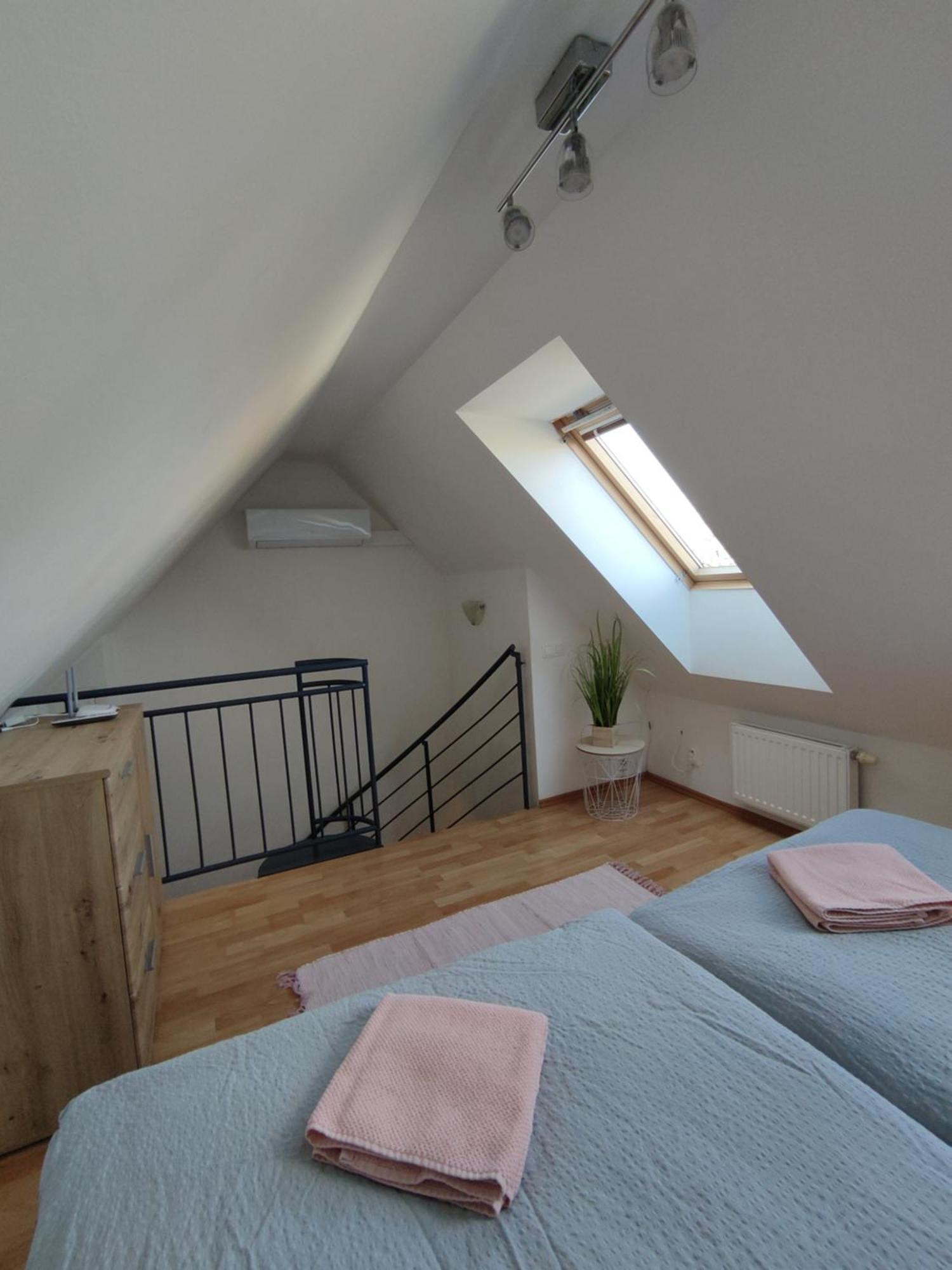 Appartement Ubytovani Ema à Valtice Extérieur photo